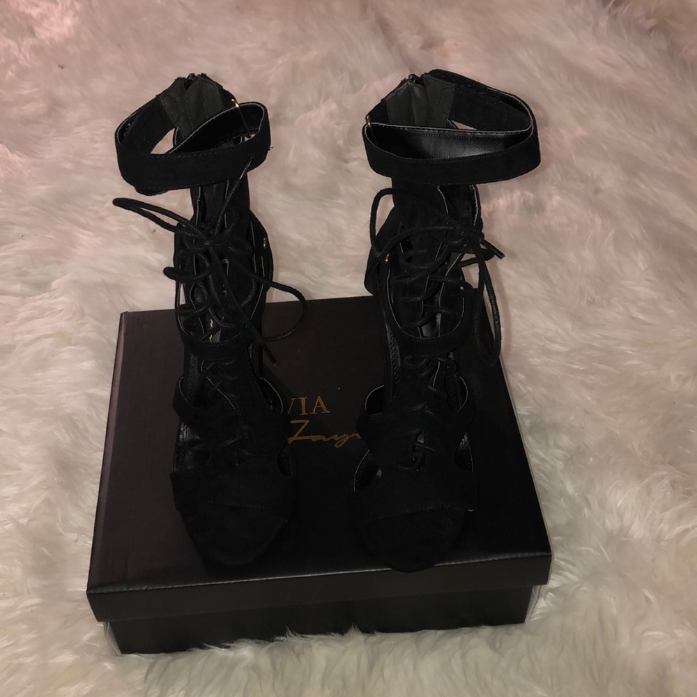 Strappy heel